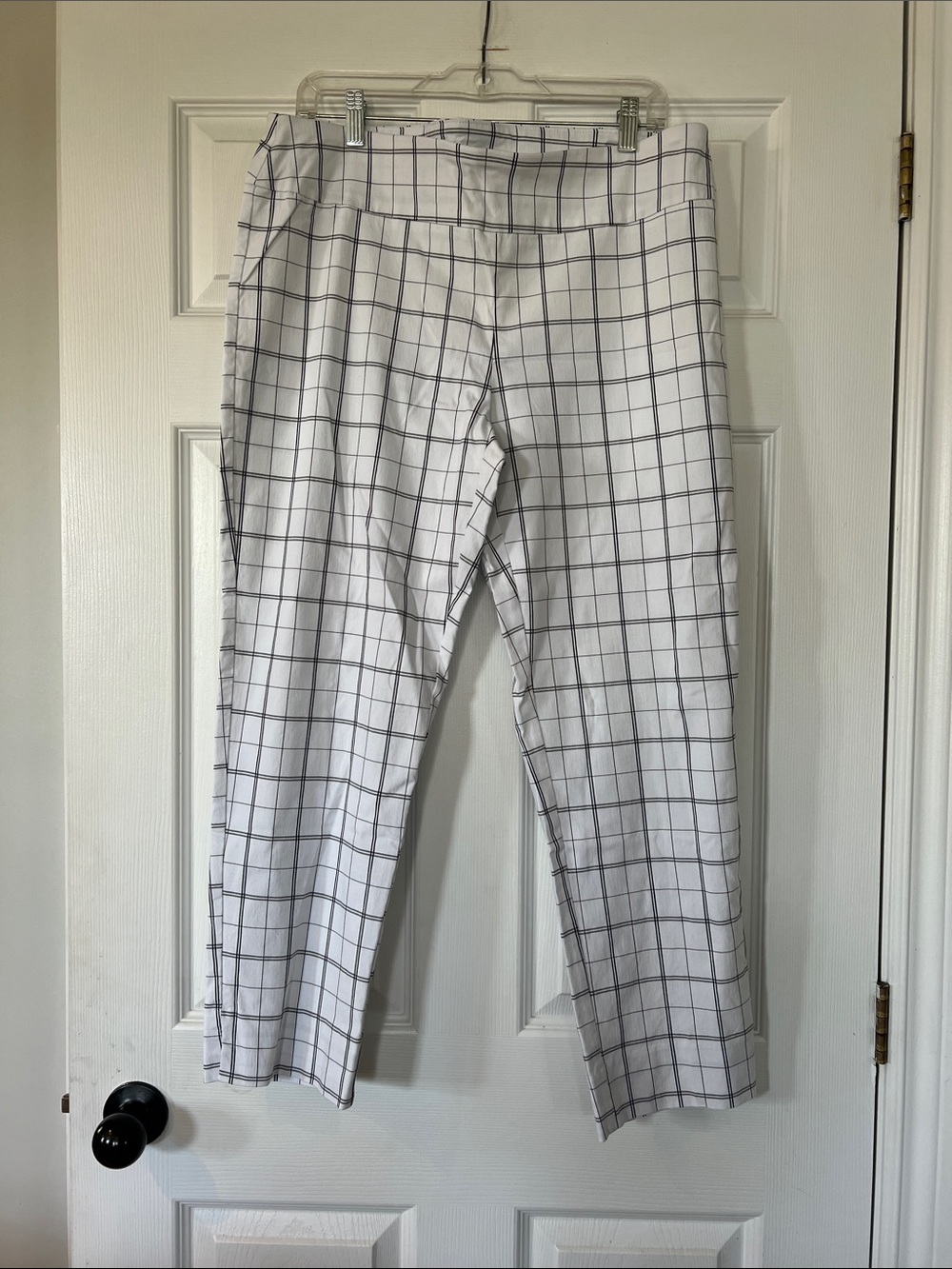 Zac & Rachel White Capris with Black Windowpane Grid